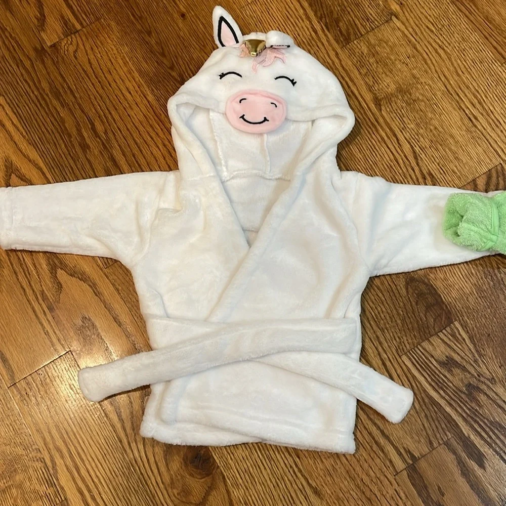 Pair of Baby Robes. Green Robe Comes With Slippers. Size 0-9 Months.